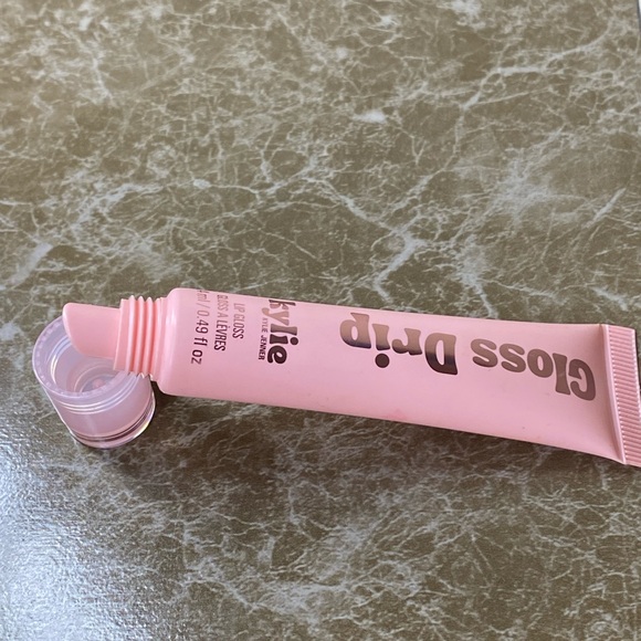 Kylie Cosmetics Gloss Drip - Picture 4 of 4